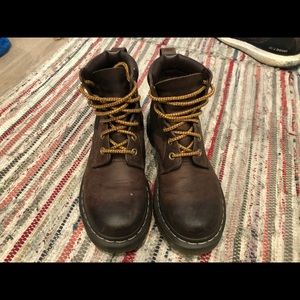Women’s Dr Martens Leather Lace Up Boots - size 6